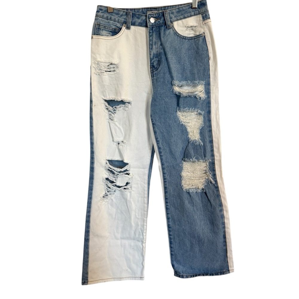 American Bazi NWT Color Block Distressed
Boyfriend Jeans Size Medium